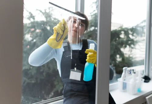 Nettoyage de vitres intérieures et extérieures à Plabennec
